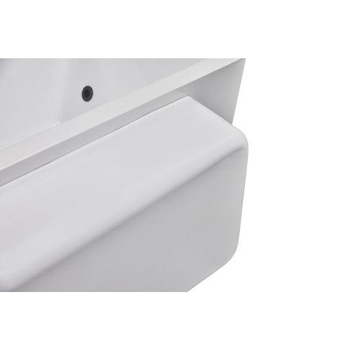 XL size for spacious and comfortable cold plunge sessions