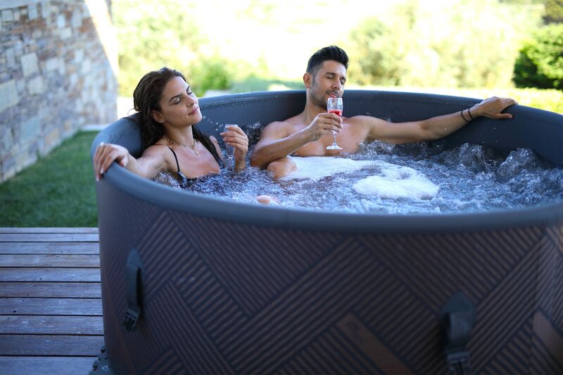 Personal Relaxation Haven: MSPA Mono Inflatable Hot Tub for 6