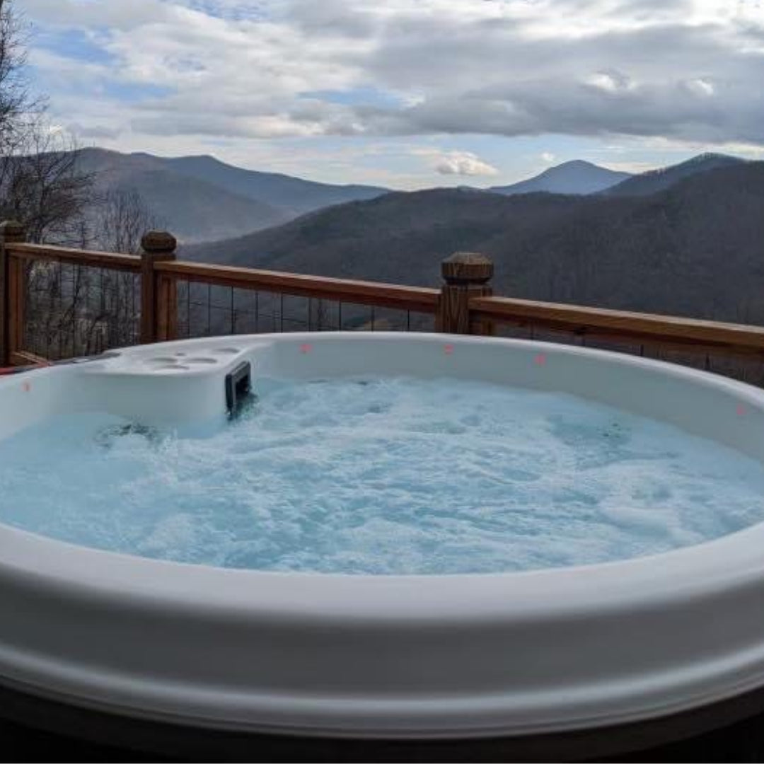 Relaxing and spacious Cyanna Valley 102 PNP hot tub spa with 20 jets