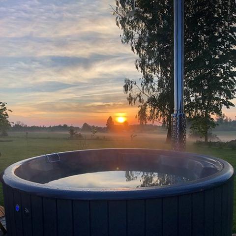 SaunaLife Model S4N Wood-Fired Hot Tub Up to 6 Persons